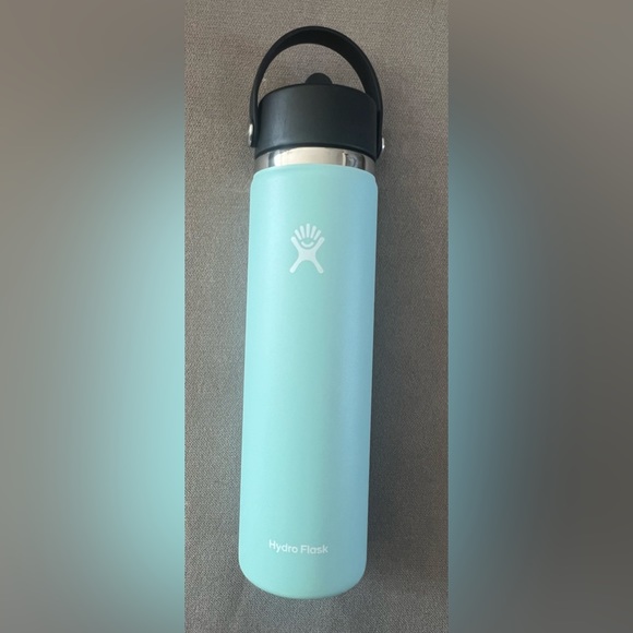 Hydro Flask Other - Hydro Flask Light Blue Straw Top 24oz Water Bottle